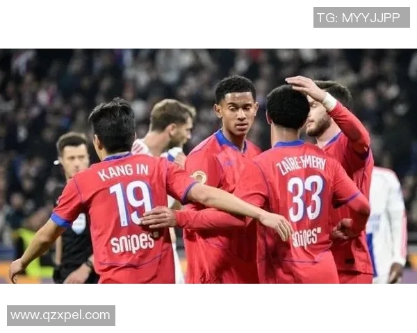 中超激战巴黎圣日耳曼逆转里昂补时绝杀引发全场狂欢