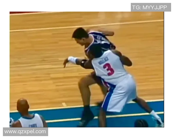 姚明球场趣事连连笑声不断的篮球场上演搞笑瞬间