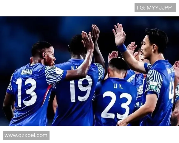 中超激战曼联大胜切尔西红牌事件引发全场热议与转会传闻 中超激战曼联大胜切尔西红牌事件引发全场热议与转会传闻