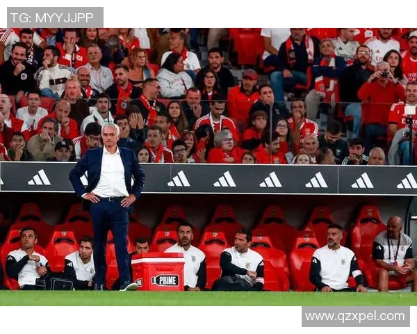 欧联杯惊天冷门本菲卡狂胜热刺引发争议判罚全场沸腾