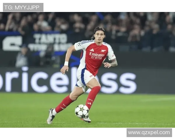 意甲大战：拜仁大胜阿森纳红牌事件引发全场热议与争议