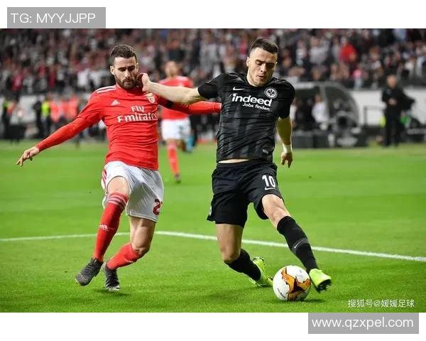 里昂大胜波尔图6-2友谊赛中意外瞬间引发全场热议